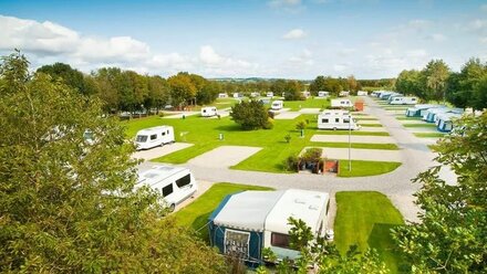 Vale of Pickering Caravan Park & Hawthorn Glamping | 5-Star Camping & Touring near Pickering, Scarborough & North York Moors