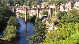 Victorian Railway Viaduct, Knaresborough  (© © Copyright Doug Elliot (https://www.geograph.org.uk/profile/434) and licensed for reuse (http://www.geograph.org.uk/reuse.php?id=12907) under this Creative Commons Licence (https://creativecommons.org/licenses/by-sa/2.0/).)
