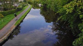 Lancaster Canal, Bolton-le-Sands close to the caravan park (© © Copyright Ian Taylor (https://www.geograph.org.uk/profile/9148) and licensed for reuse (http://www.geograph.org.uk/reuse.php?id=2570620) under this Creative Commons Licence (https://creativecommons.org/licenses/by-sa/2.0/).)
