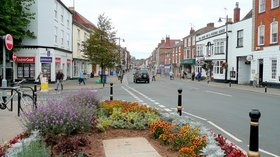 Pershore Town Centre (© © Copyright Jonathan Billinger (http://www.geograph.org.uk/profile/8569) and licensed for reuse (http://www.geograph.org.uk/reuse.php?id=1502984) under this Creative Commons Licence (https://creativecommons.org/licenses/by-sa/2.0/).)