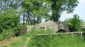 Old packhorse bridge over Pickering Beck at Ings Lane.  (© © Copyright Phil Catterall (https://www.geograph.org.uk/profile/5995) and licensed for reuse (http://www.geograph.org.uk/reuse.php?id=183153) under this Creative Commons Licence (https://creativecommons.org/licenses/by-sa/2.0/).)