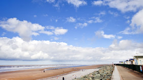 Fabulous Direct Beach Access from the Park - Golden Sands Holiday Park, Rhyl