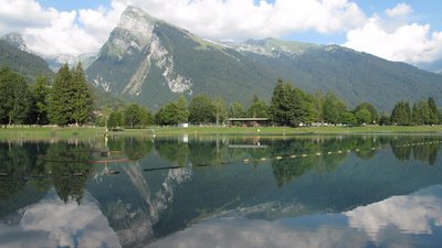 Le Criou from lac aux Dames (Samoens) (© By Tangopaso (Own work) [Public domain], via Wikimedia Commons)