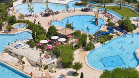 Swimming pool of the 5 stars campsite Sequoia Parc in France - Swimming pool area of the campsite Sequoia Parc - 5 stars campsite at Saint-Just-Luzac. 4 swimming pools included 3 heated