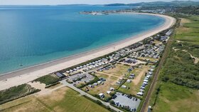 Abererch Sands Holiday Centre for Family-Friendly Coastal Breaks on the Llyn Peninsula, Pwllheli - Nestled just behind 4 miles of private beach