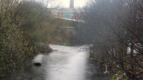 River Holme (left) joining River Colne at Huddersfield, West Yorkshire (© By Richard Harvey [CC BY-SA 3.0  (https://creativecommons.org/licenses/by-sa/3.0) or GFDL (http://www.gnu.org/copyleft/fdl.html)], from Wikimedia Commons (GFDL copy: https://en.wikipedia.org/wiki/GNU_Free_Documentation_License, original photo: https://commons.wikimedia.org/wiki/File:River_Holme_(left)_joining_River_Colne_at_Huddersfield,_West_Yorkshire,_UK_(RLH).JPG))