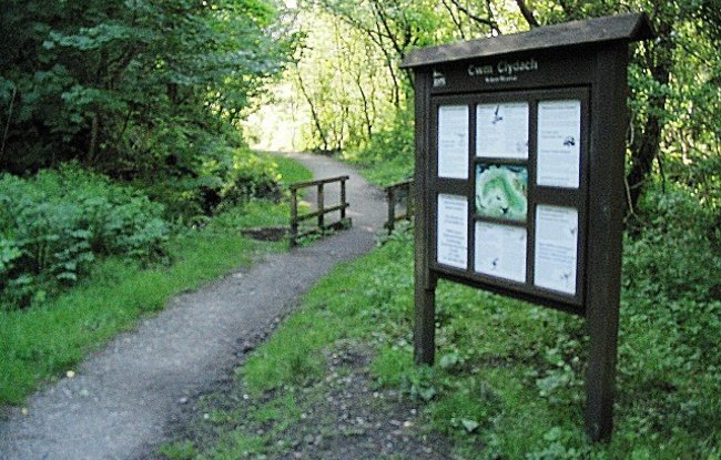 Information board in Cwm Clydach Nature Reserve  (© © Copyright Nigel Davies (https://www.geograph.org.uk/profile/860) and licensed for reuse (http://www.geograph.org.uk/reuse.php?id=177770) under this Creative Commons Licence (https://creativecommons.org/licenses/by-sa/2.0/).)