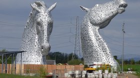 The Kelpies, Helix Park (© By Lachlancarter (Own work) [CC BY-SA 3.0 (https://creativecommons.org/licenses/by-sa/3.0)], via Wikimedia Commons (original photo: https://commons.wikimedia.org/wiki/File:The_Kelpies,_Helix_Park,_Falkirk,_Scotland.JPG))