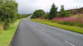 Castle Douglas - Ayr Road near Lamford close to the camping site (© Bob Peace [CC BY-SA 2.0 (https://creativecommons.org/licenses/by-sa/2.0)], via Wikimedia Commons (original photo: https://commons.wikimedia.org/wiki/File:A713_Castle_Douglas-Ayr_Road_near_Lamford._-_geograph.org.uk_-_528263.jpg))