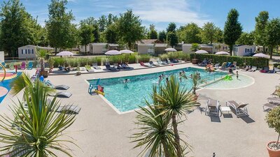 Campsite in Champagne, France - Village en Champagne, France
