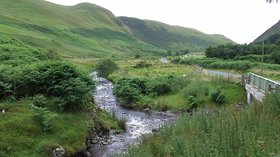 Confluence of Afon Dulas and Afon Brefi, Ceredigion (© Roger Kidd [CC BY-SA 2.0 (https://creativecommons.org/licenses/by-sa/2.0)], via Wikimedia Commons (original photo: https://commons.wikimedia.org/wiki/File:Confluence_of_Afon_Dulas_and_Afon_Brefi,_Ceredigion_-_geograph.org.uk_-_520082.jpg))