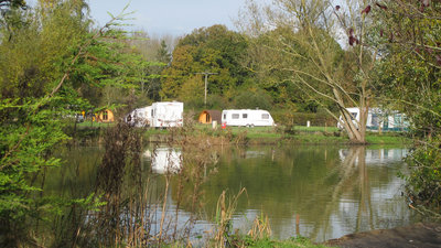 Sumners Ponds Campsite & Fishery camping pods - Hire a camping pod in Sussex at  Sumners Ponds Campsite & Fishery for holidays near Horsham (© Practical Caravan)