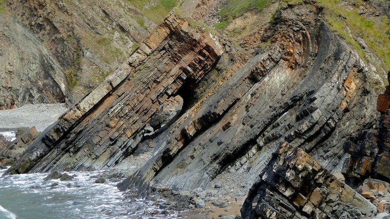 Hartland Quay - Rock strata at Hartland Quay (© Roger Kidd (https://www.geograph.org.uk/profile/12192): Creative Commons License (https://creativecommons.org/licenses/by-sa/2.0/))