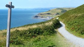 Wales Coast Path, Aberystwyth  (© © Copyright Robin Drayton (https://www.geograph.org.uk/profile/15303) and licensed for reuse (https://www.geograph.org.uk/reuse.php?id=5051728) under this Creative Commons Licence (https://creativecommons.org/licenses/by-sa/2.0/).)