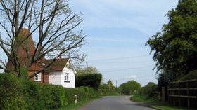 Easterfields Oast, Horam, East Sussex (© Oast House Archive [CC BY-SA 2.0 (https://creativecommons.org/licenses/by-sa/2.0)], via Wikimedia Commons (original photo: https://commons.wikimedia.org/wiki/File:Easterfields_Oast,_Horam,_East_Sussex_-_geograph.org.uk_-_789190.jpg))