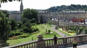 Park in Bath (© By Adrian Pingstone (Arpingstone) (Own work) [Public domain], via Wikimedia Commons)