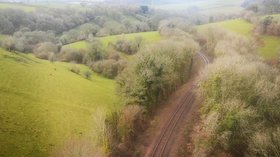 Looe Valley Line  (© © Copyright N Chadwick (https://www.geograph.org.uk/profile/3101) and licensed for reuse (https://www.geograph.org.uk/reuse.php?id=5841224) under this Creative Commons Licence (https://creativecommons.org/licenses/by-sa/2.0/).)