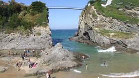 The Island, Newquay - © Copyright Peter Lelliott (http://www.geograph.org.uk/profile/21024) and licensed for reuse (http://www.geograph.org.uk/reuse.php?id=653063) under this Creative Commons Licence (https://creativecommons.org/licenses/by-sa/2.0/).