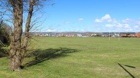 London Road Playing Field, Stranraer  (© © Copyright Billy McCrorie (https://www.geograph.org.uk/profile/22650) and licensed for reuse (http://www.geograph.org.uk/reuse.php?id=4929214) under this Creative Commons Licence (https://creativecommons.org/licenses/by-sa/2.0/).)