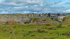 Limestone Quarry. nr Leyburn  (© © Copyright Paul Buckingham (https://www.geograph.org.uk/profile/24103) and licensed for reuse (http://www.geograph.org.uk/reuse.php?id=2657121) under this Creative Commons Licence (https://creativecommons.org/licenses/by-sa/2.0/).)