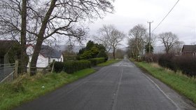 Pollys Brae Road (© Kenneth  Allen / Pollys Brae Road (original photo: https://commons.wikimedia.org/wiki/File:Pollys_Brae_Road_-_geograph.org.uk_-_716508.jpg))