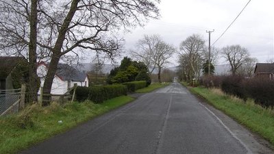 Pollys Brae Road (© Kenneth  Allen / Pollys Brae Road (original photo: https://commons.wikimedia.org/wiki/File:Pollys_Brae_Road_-_geograph.org.uk_-_716508.jpg))