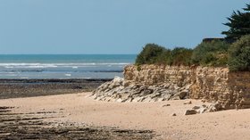 Beach_Sainte-Marie-de-Ré_Charente-Maritime_France