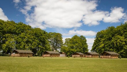 Notgrove Holidays, Cotswolds - Modern Barns, Glamping Pods &
Safari Tents all set in the heart of a beautiful Cotswold farm