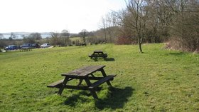 Carsington Water - Sheepwash Car Park  (© © Copyright Alan Heardman (https://www.geograph.org.uk/profile/9441) and licensed for reuse (http://www.geograph.org.uk/reuse.php?id=1196306) under this Creative Commons Licence (https://creativecommons.org/licenses/by-sa/2.0/).)