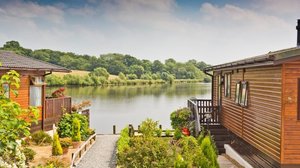 Holidays in Winsford, Cheshire - Lakeside Caravan Park