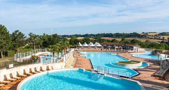 Holiday Parks France Near Airport www.caravansitefinder.co.uk