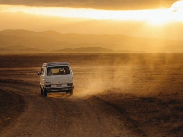 Campervan on the road - Road trip movies