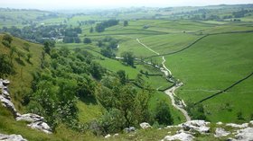 Malhamdale from Malham Cove  (© © Copyright Carroll Pierce (https://www.geograph.org.uk/profile/80068) and licensed for reuse (http://www.geograph.org.uk/reuse.php?id=4652141) under this Creative Commons Licence (https://creativecommons.org/licenses/by-sa/2.0/).)