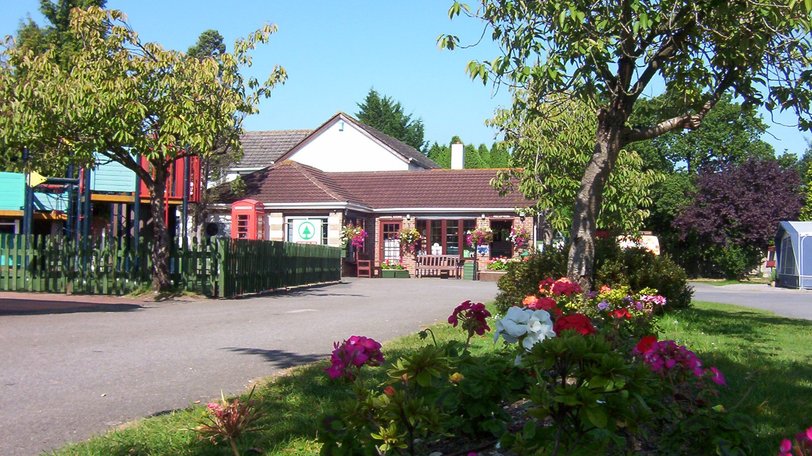 New Forest Holidays - Forest Edge Holiday Park, Dorset