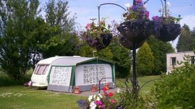 Picture of Orchard View Caravan & Camping Park, Lincolnshire, Central North England - The touring field