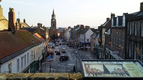 Berwick Town In Winter (© By Robertallen1992 (Own work) [CC BY-SA 3.0 (https://creativecommons.org/licenses/by-sa/3.0) or GFDL (http://www.gnu.org/copyleft/fdl.html)], via Wikimedia Commons (GFDL copy: https://en.wikipedia.org/wiki/GNU_Free_Documentation_License, original photo:https://commons.wikimedia.org/wiki/File:Berwick_Town_In_Winter.jpg))