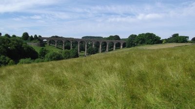 Railway Viaduct, Buxton  (© © Copyright Eirian Evans (https://www.geograph.org.uk/profile/4582) and licensed for reuse (https://www.geograph.org.uk/reuse.php?id=4453425) under this Creative Commons Licence (https://creativecommons.org/licenses/by-sa/2.0/).)
