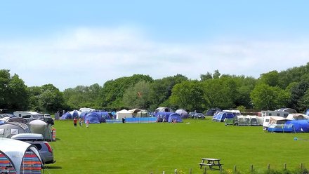 Holiday park in East Sussex - Chestnut Meadow Camping & Caravan Park