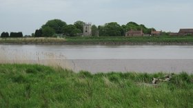 Little Reedness across the River Ouse  (© © Copyright Martin Dawes (https://www.geograph.org.uk/profile/30816) and licensed for reuse (http://www.geograph.org.uk/reuse.php?id=1873603) under this Creative Commons Licence (https://creativecommons.org/licenses/by-sa/2.0/).)