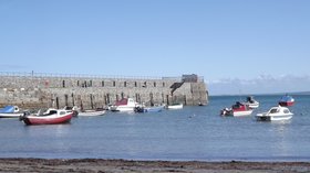 Trefor  - Trefor Beach and harbour (© parc elernion)